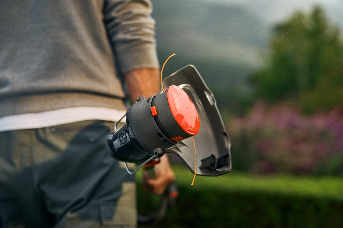 Husqvarna Aspire™ Trimmer 18V Without Battery and Charger