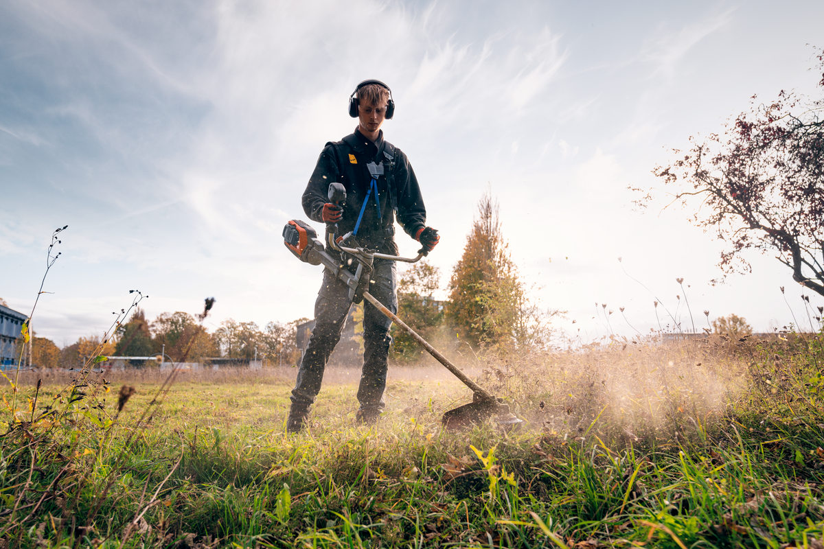 Husqvarna 535iRXT without battery and charger