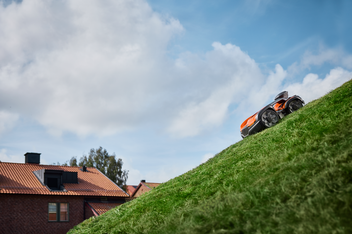Husqvarna Automower® 535 AWD EPOS®