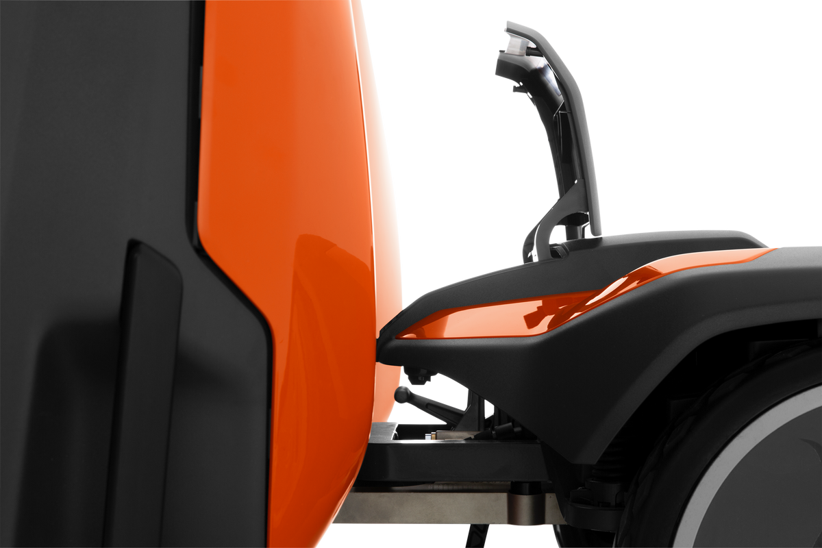 HUSQVARNA CEORA™ Razor 43M