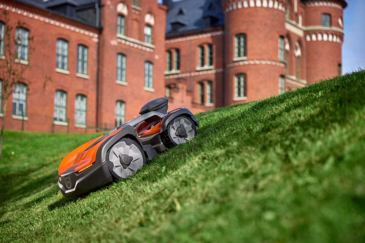 Husqvarna Automower® 535 AWD EPOS®