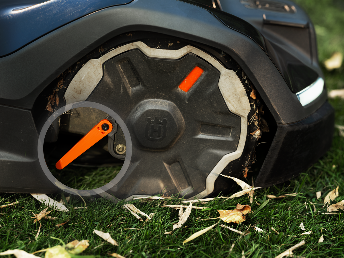 Automower® Wheel Cleaner