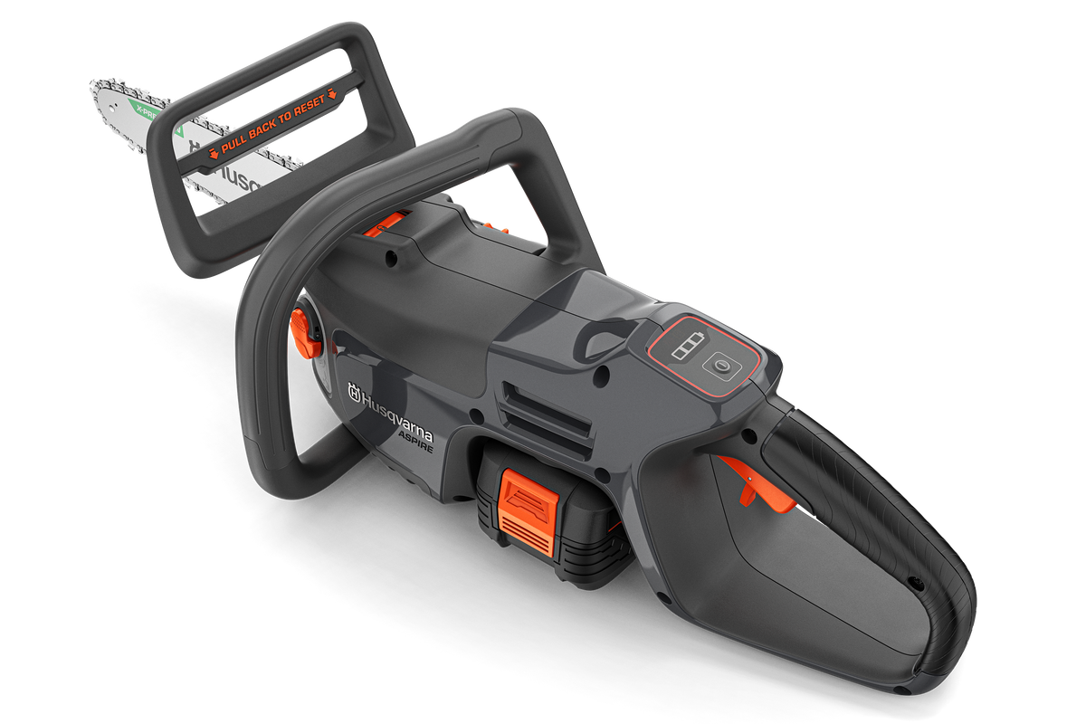 Husqvarna Aspire™ Chainsaw 18V With 4.0Ah Battery and 2.5Ah Charger