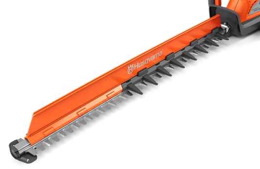 Husqvarna 320iHD60 Hedge Master with battery and charger