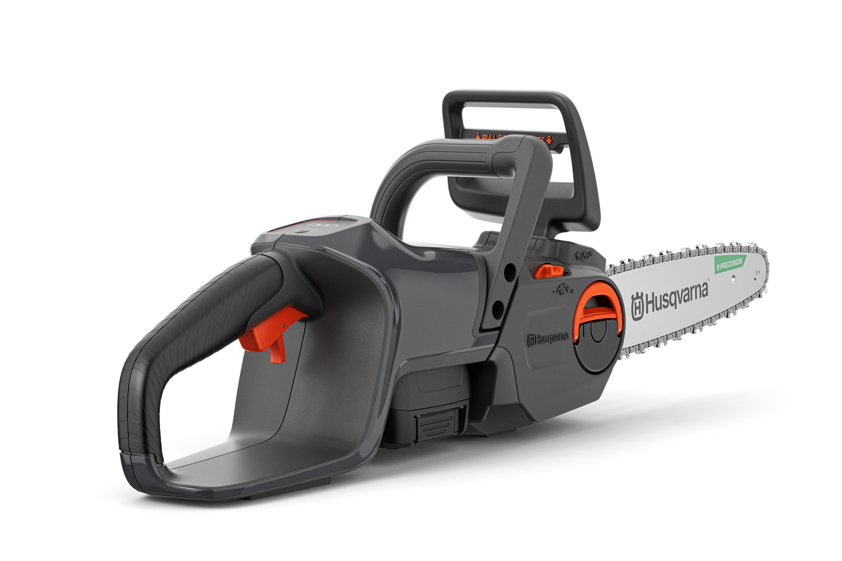 Husqvarna Aspire™ Chainsaw 18V With 4.0Ah Battery and 2.5Ah Charger