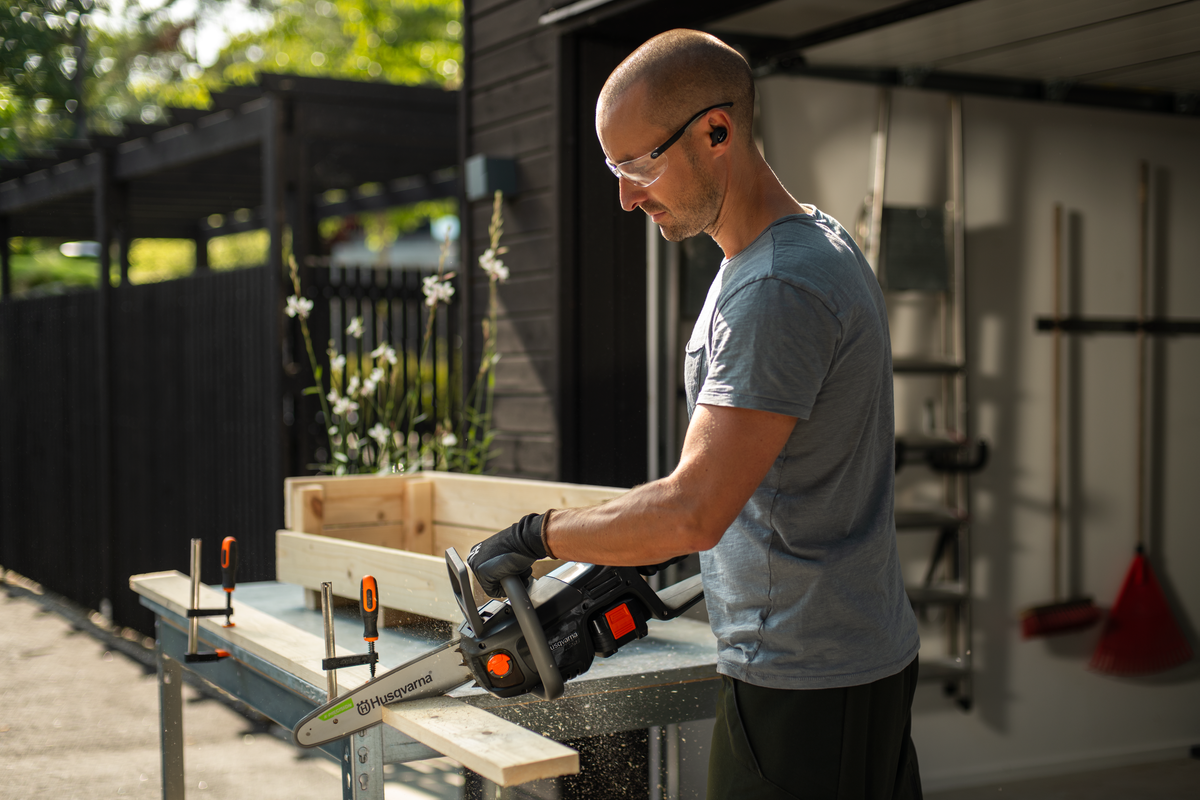 Husqvarna Aspire™ Chainsaw 18V Without Battery and Charger