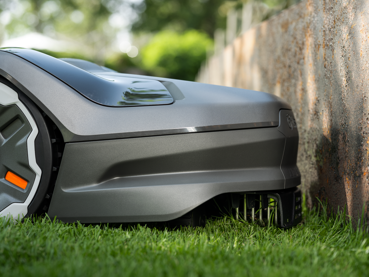 Husqvarna Automower® 305E NERA