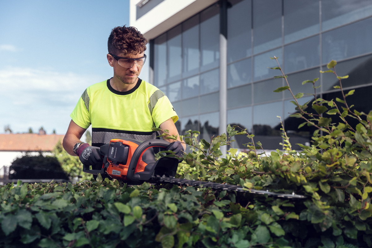 Husqvarna 522iHD75 without battery and charger
