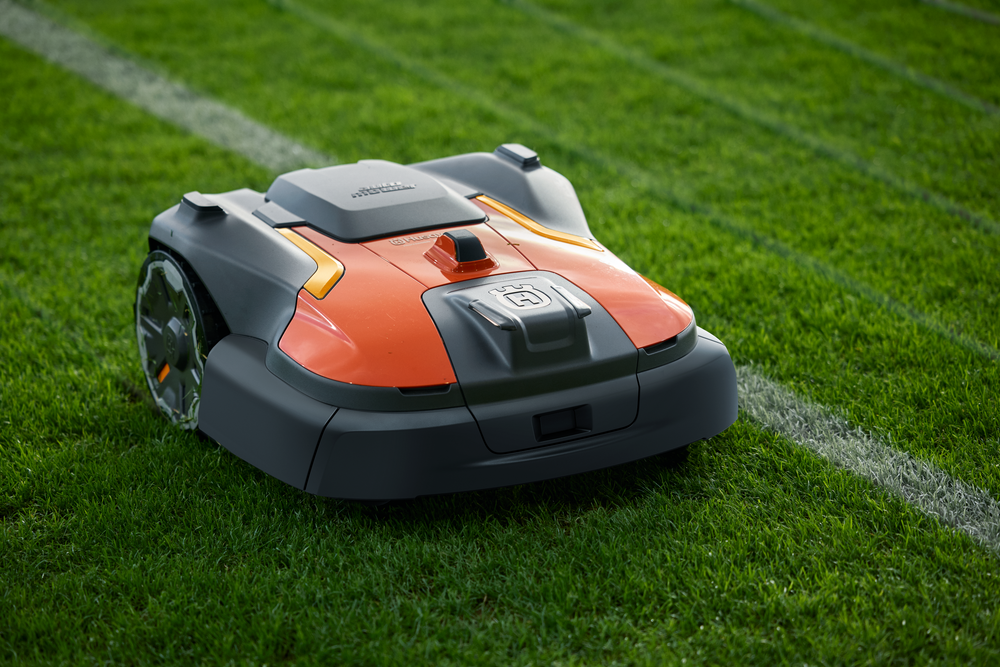 Husqvarna: The Premier Choice in BattMow’s Robotic Mower Collection